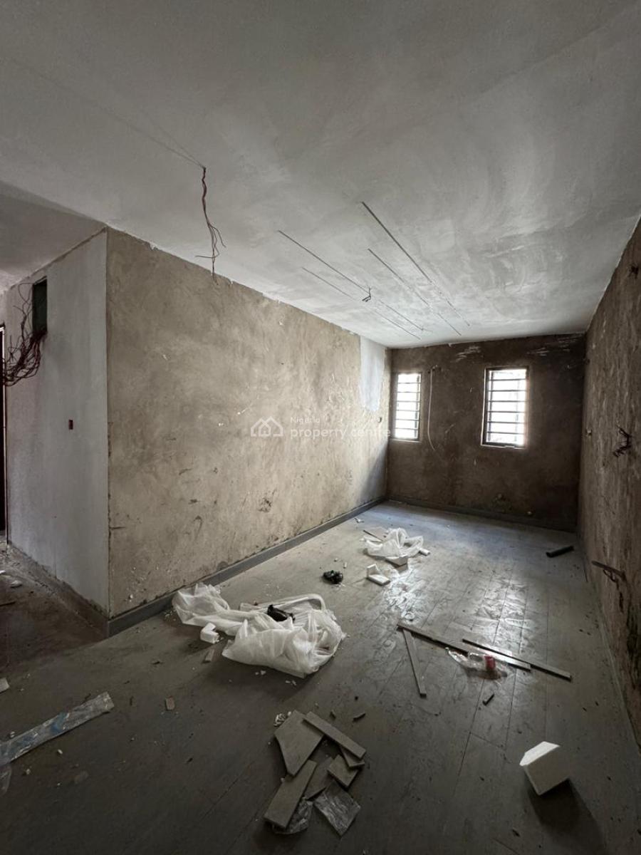 2 Bedroom Apartment with Bq, Yaba, Lagos, Block of Flats for Sale