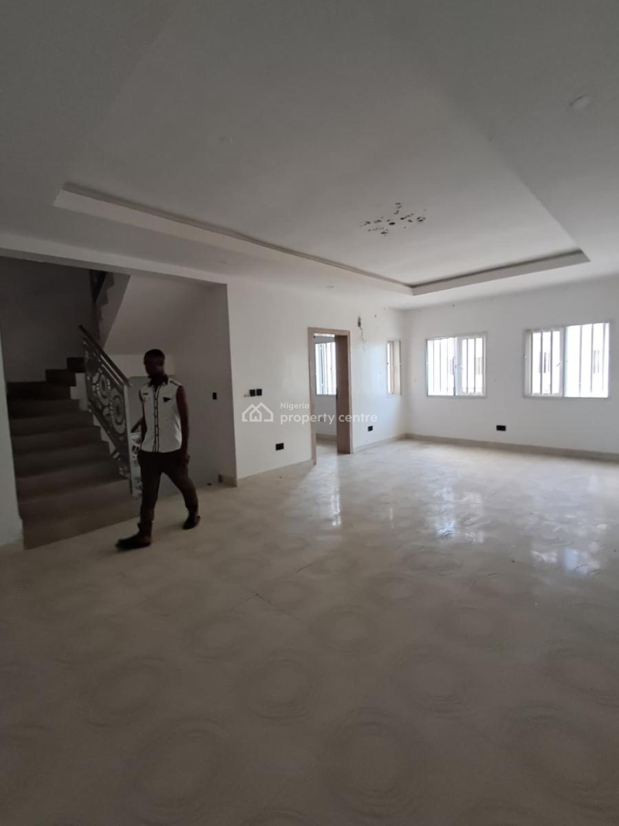Contemporary Luxury 3-bedroom Maisonette, New Road Alpha Beach, Opposite Chevron Lekki, Lekki, Lagos, Terraced Duplex for Rent