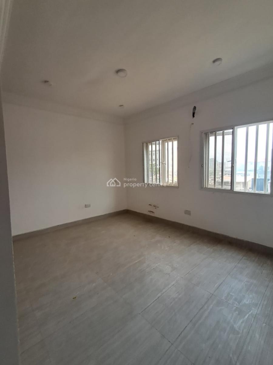 Contemporary Luxury 3-bedroom Maisonette, New Road Alpha Beach, Opposite Chevron Lekki, Lekki, Lagos, Terraced Duplex for Rent