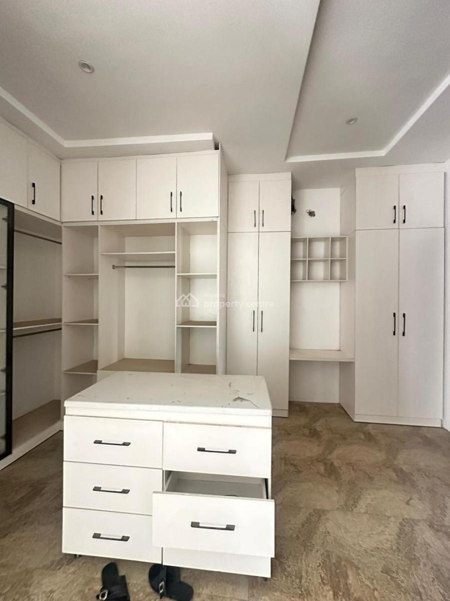 5 Bedroom Fully Detatched with Bq, Ogudu, Lagos, Detached Duplex for Sale