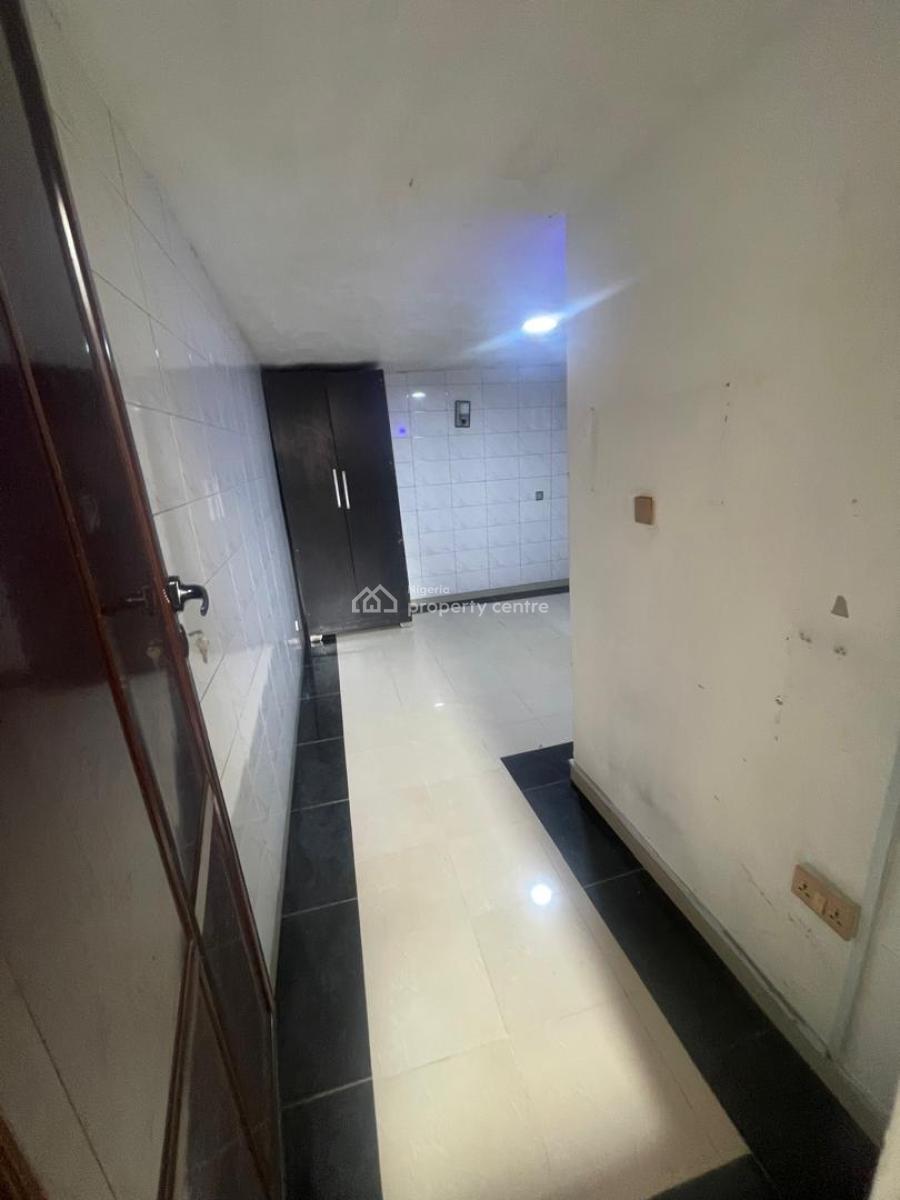 Beautiful Room Self Contain, Waterfront Estate, Gra Phase 1, Magodo, Lagos, Self Contain (single Rooms) for Rent