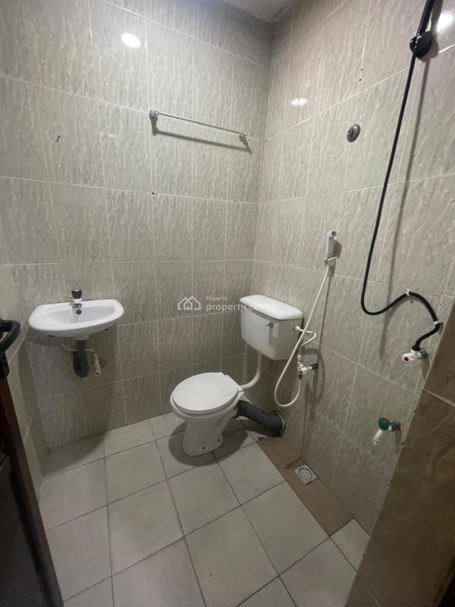 Beautiful Room Self Contain, Waterfront Estate, Gra Phase 1, Magodo, Lagos, Self Contain (single Rooms) for Rent