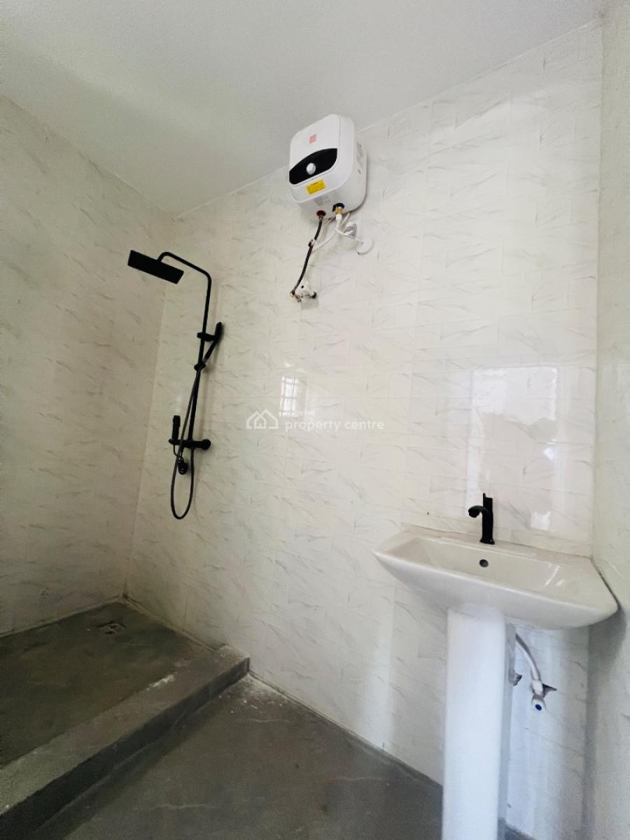 Well Finished 2 Bedroom Apartment in a Secured Neighborhood, Lakowe Gulf, Lakowe, Ibeju Lekki, Lagos, Flat / Apartment for Rent