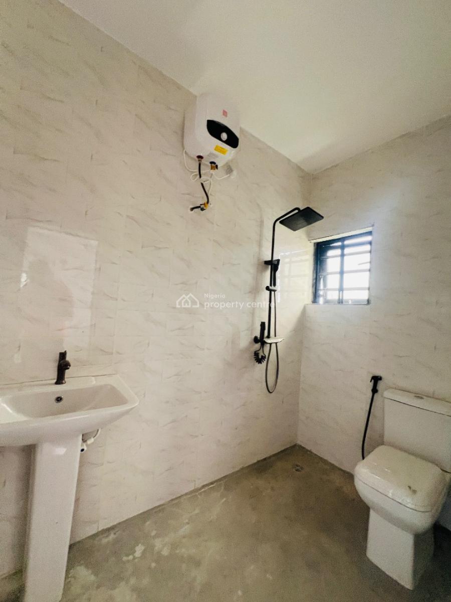 Well Finished 2 Bedroom Apartment in a Secured Neighborhood, Lakowe Gulf, Lakowe, Ibeju Lekki, Lagos, Flat / Apartment for Rent
