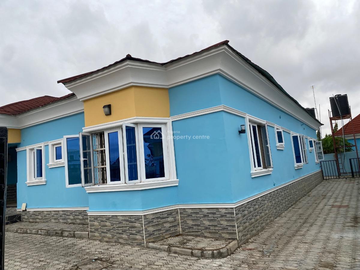 Luxury 3 Bedroom Bungalow with a Bq, Royal Garden Estate, Lugbe District, Abuja, Semi-detached Bungalow for Sale
