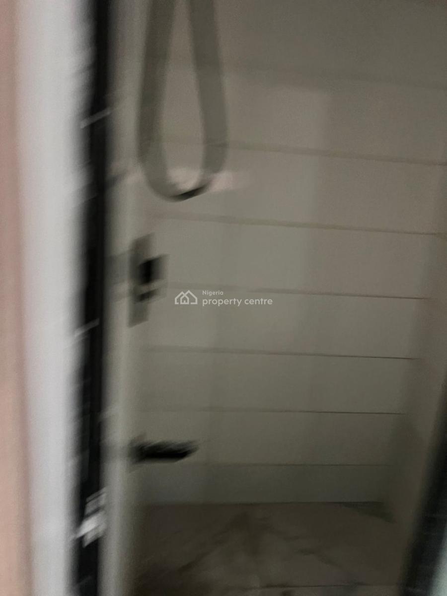 Newly Renovated Mini Flat with a Standard Kitchen, Off Admiralty Road, Lekki Phase 1, Lekki, Lagos, Flat / Apartment for Rent