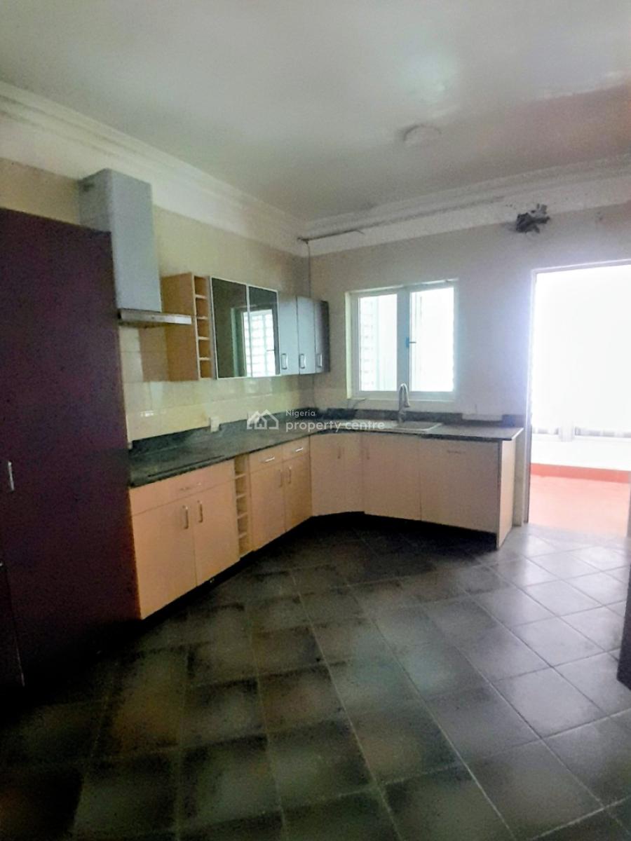 Two Bedrooms with a Room Bq, Off Yusuf Abiodun Street, Oniru, Victoria Island (vi), Lagos, Flat / Apartment for Rent