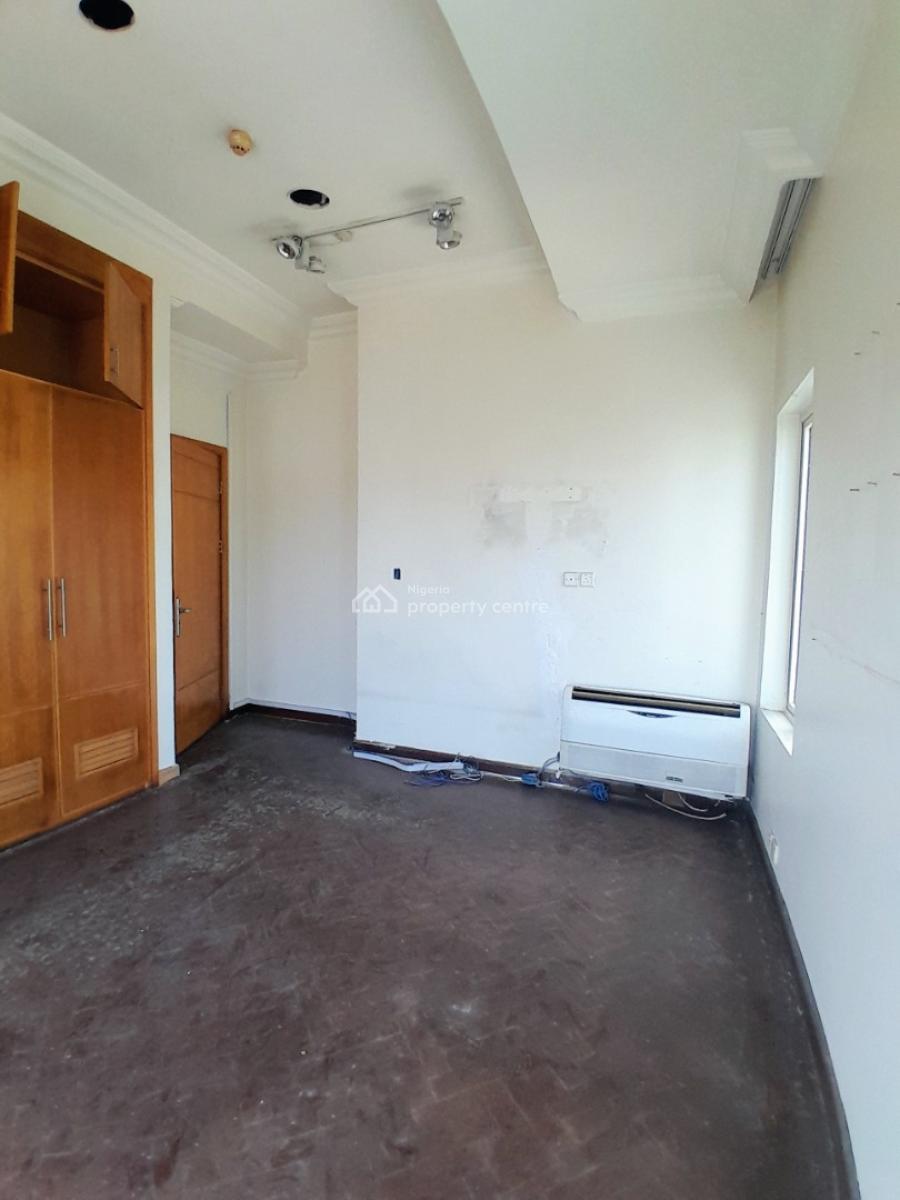Two Bedrooms with a Room Bq, Off Yusuf Abiodun Street, Oniru, Victoria Island (vi), Lagos, Flat / Apartment for Rent