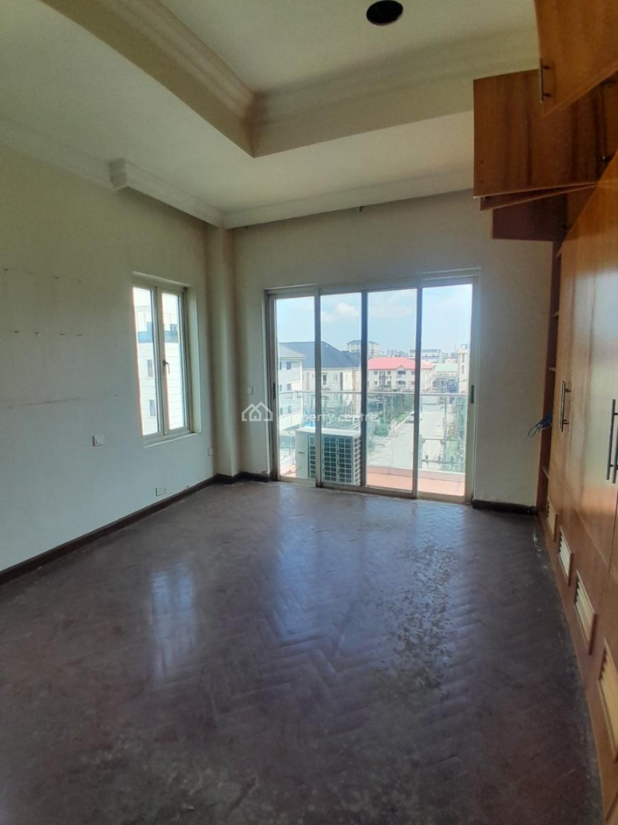 Two Bedrooms with a Room Bq, Off Yusuf Abiodun Street, Oniru, Victoria Island (vi), Lagos, Flat / Apartment for Rent