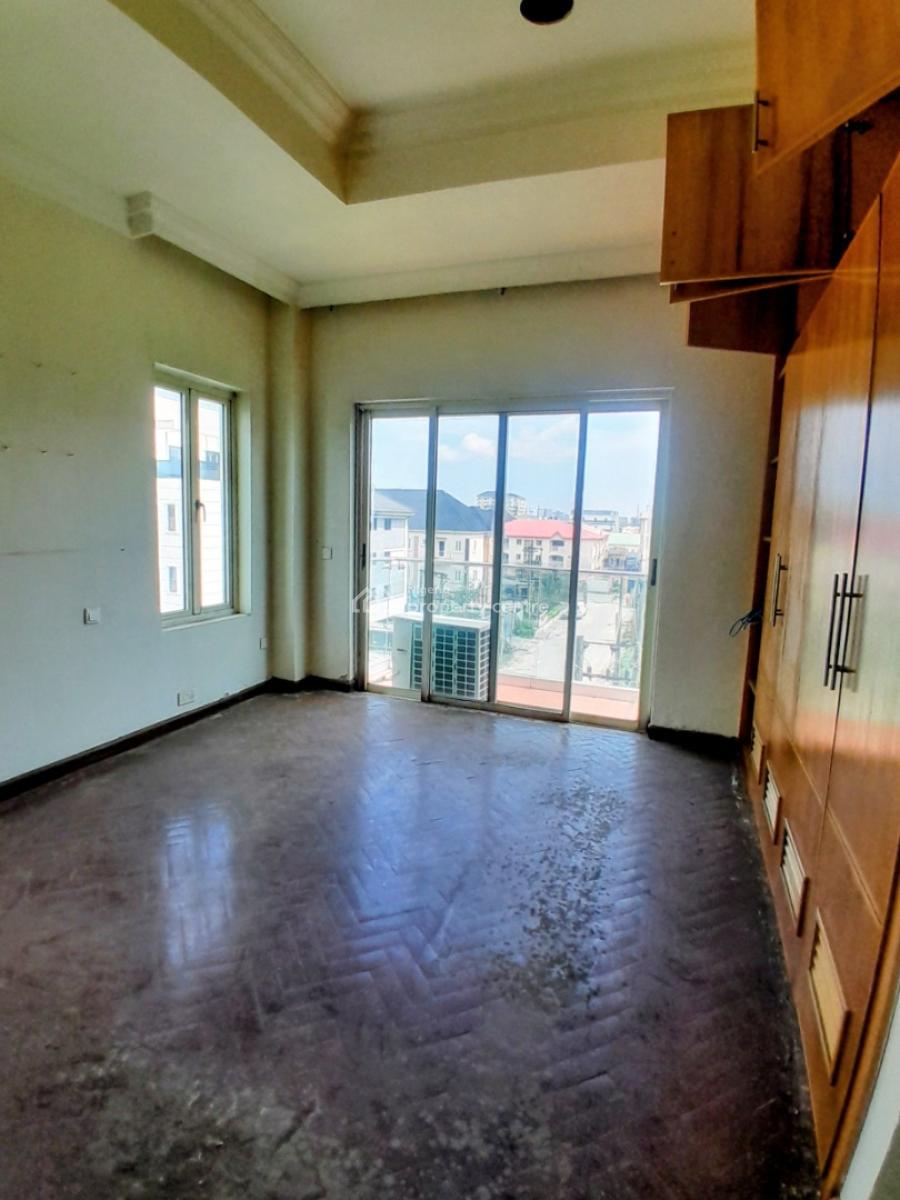 Two Bedrooms with a Room Bq, Off Yusuf Abiodun Street, Oniru, Victoria Island (vi), Lagos, Flat / Apartment for Rent