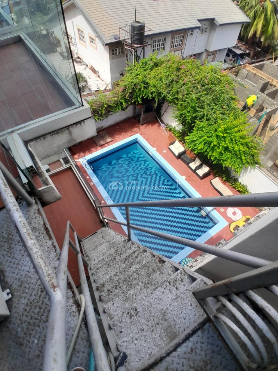 Two Bedrooms with a Room Bq, Off Yusuf Abiodun Street, Oniru, Victoria Island (vi), Lagos, Flat / Apartment for Rent