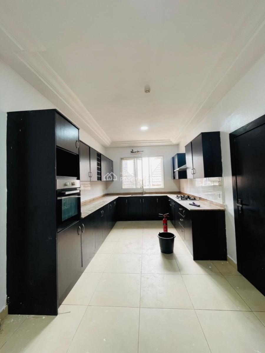 Well Built 3 Bedroom Apartment in a Secured Estate, Chevron Drive, Lekki, Lagos, House for Rent