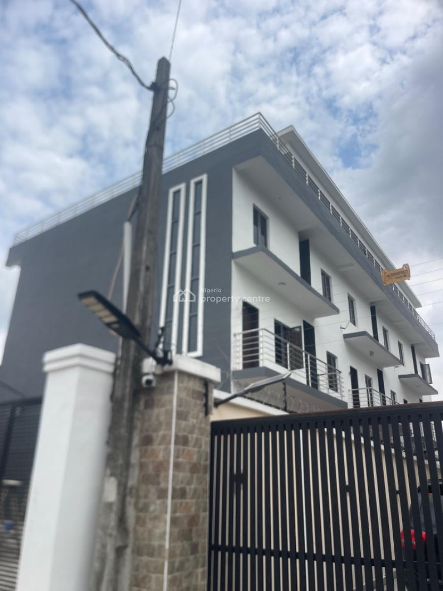 4 Bedroom Spacious House with a Bq, Anthony Maryland, Maryland, Lagos, Semi-detached Duplex for Sale