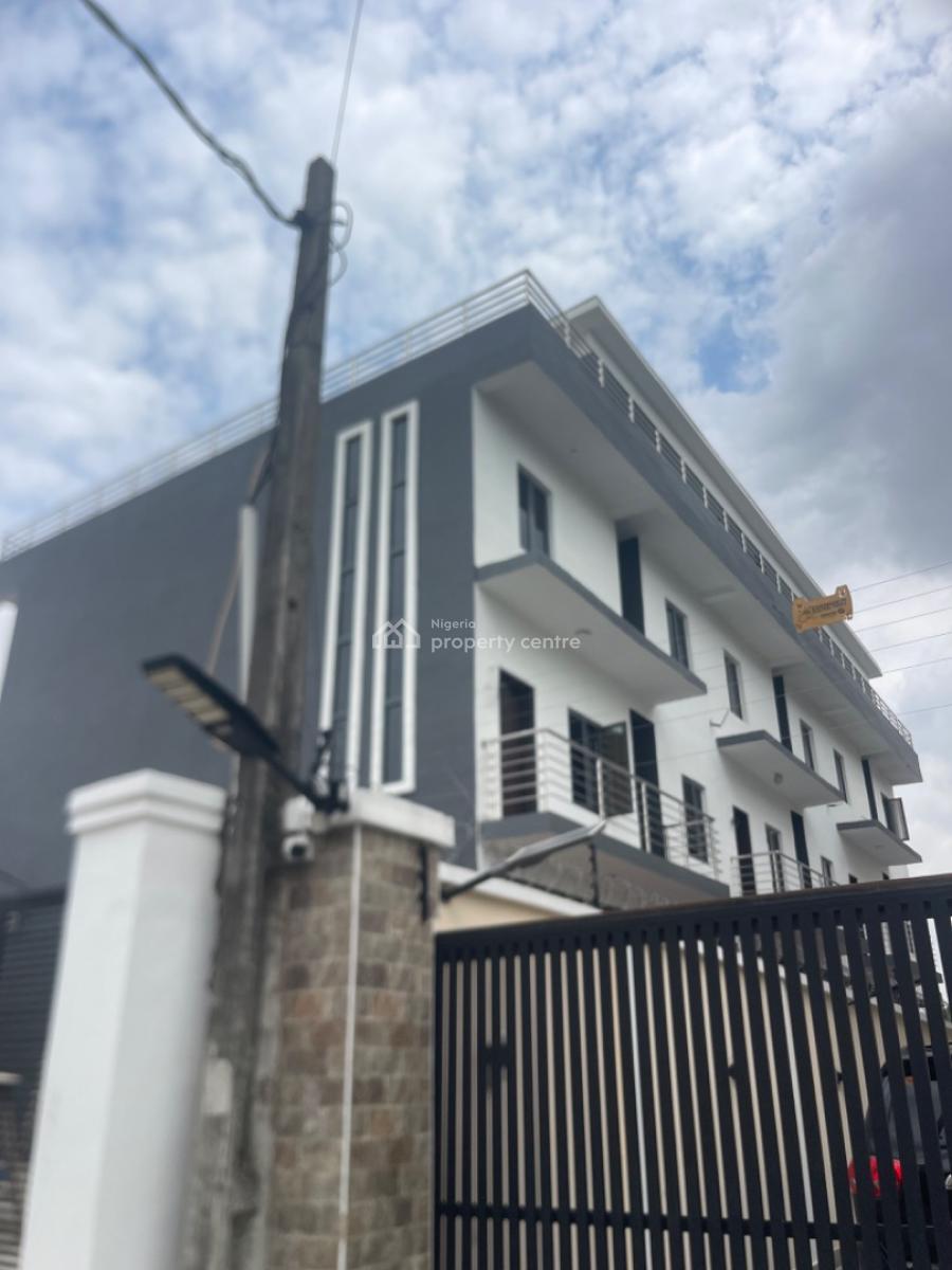 4 Bedroom Spacious House with a Bq, Anthony Maryland, Maryland, Lagos, Semi-detached Duplex for Sale