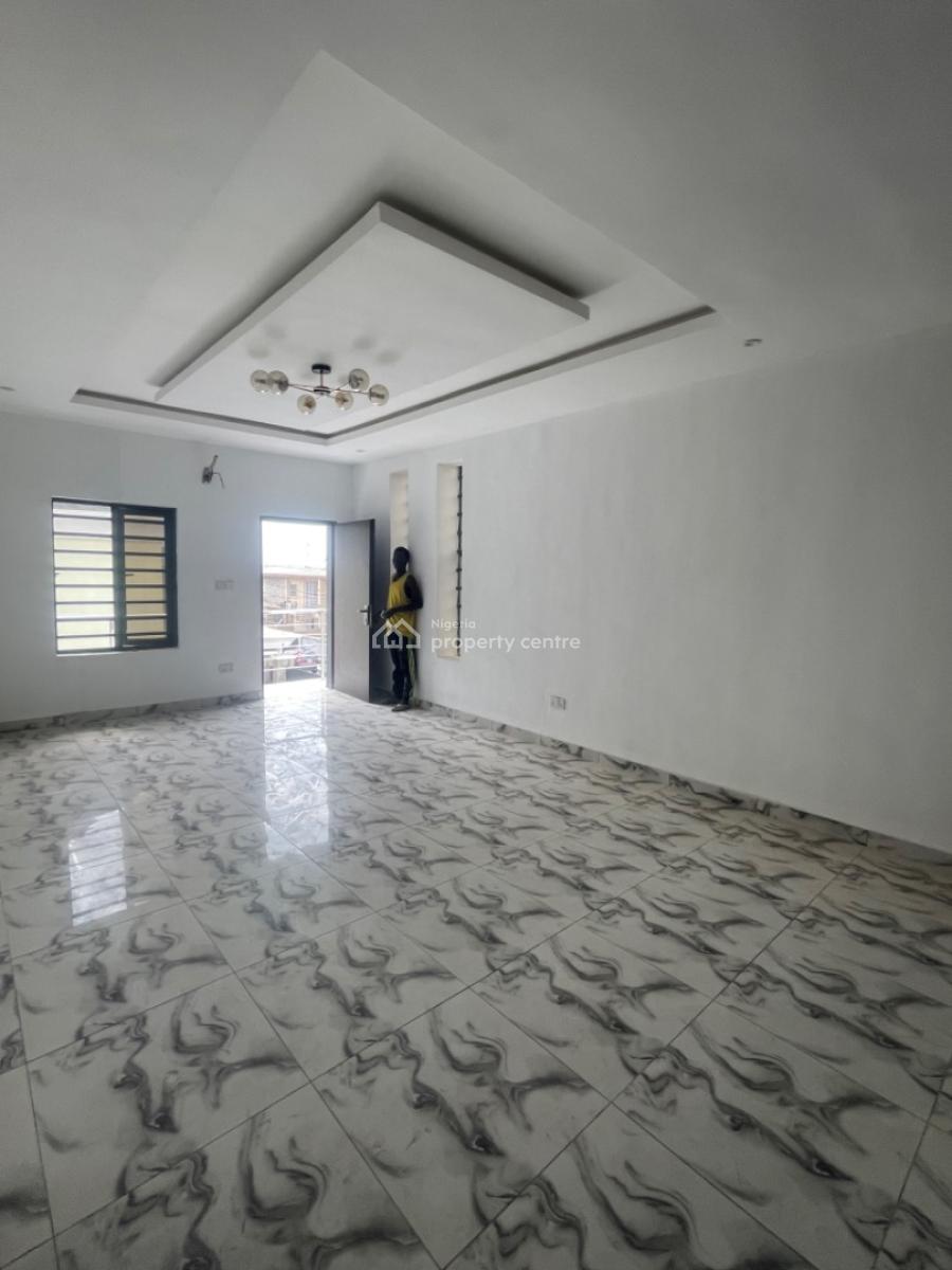 4 Bedroom Spacious House with a Bq, Anthony Maryland, Maryland, Lagos, Semi-detached Duplex for Sale