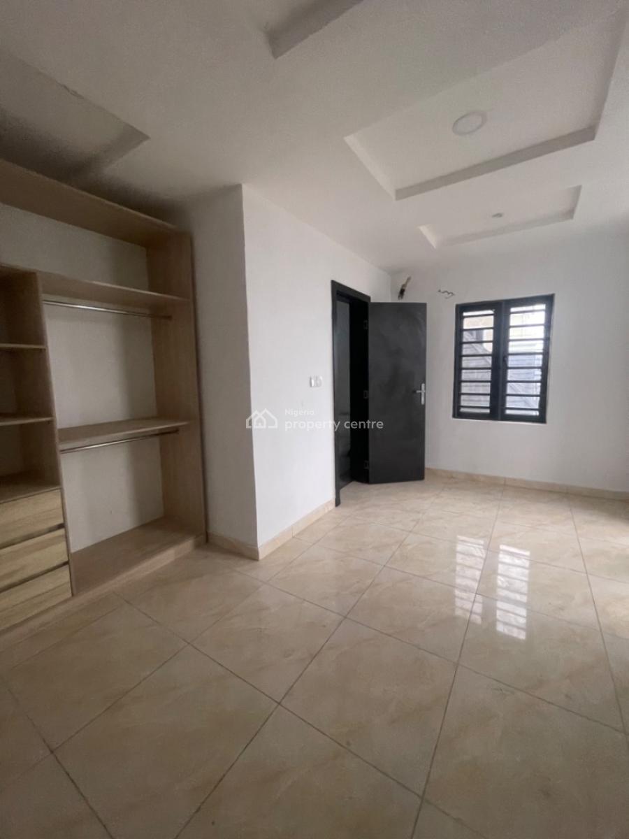 4 Bedroom Spacious House with a Bq, Anthony Maryland, Maryland, Lagos, Semi-detached Duplex for Sale