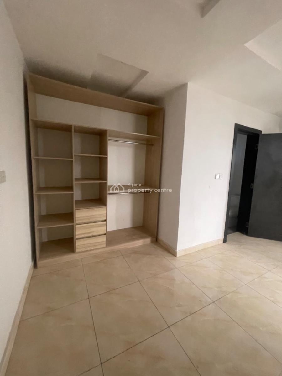 4 Bedroom Spacious House with a Bq, Anthony Maryland, Maryland, Lagos, Semi-detached Duplex for Sale