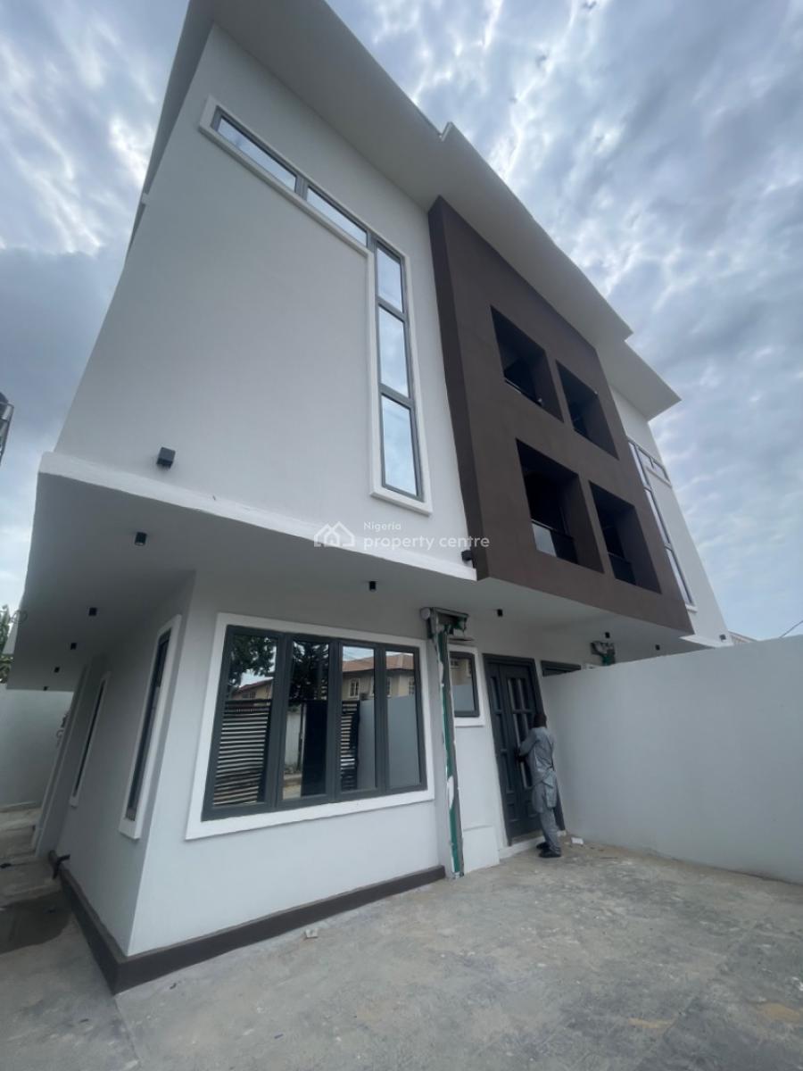 4 Bedroom House with a Bq, Anthony, Maryland, Lagos, Semi-detached Duplex for Sale