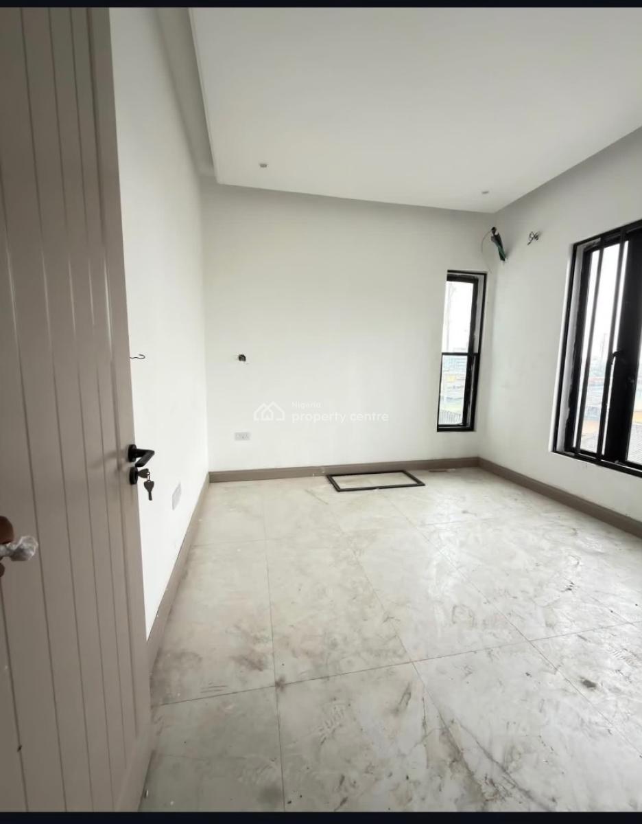 4 Bedroom House with a Bq, Anthony, Maryland, Lagos, Semi-detached Duplex for Sale