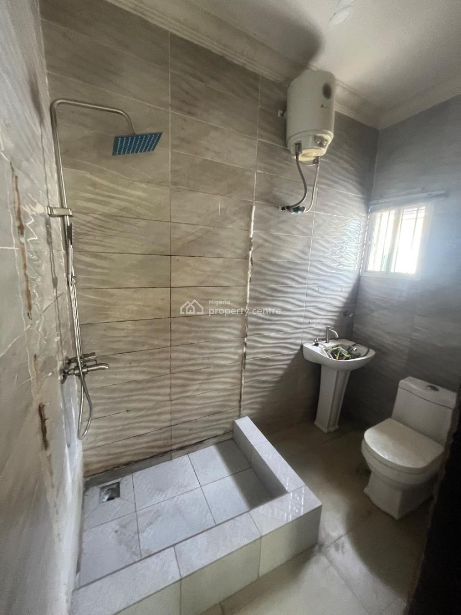 Well Ventilated Spacious Single Room Shared Apartment Kitchen Only to, Lekki Scheme 2 Abraham Adesanya, Ajah, Lagos, Self Contain (single Rooms) for Rent
