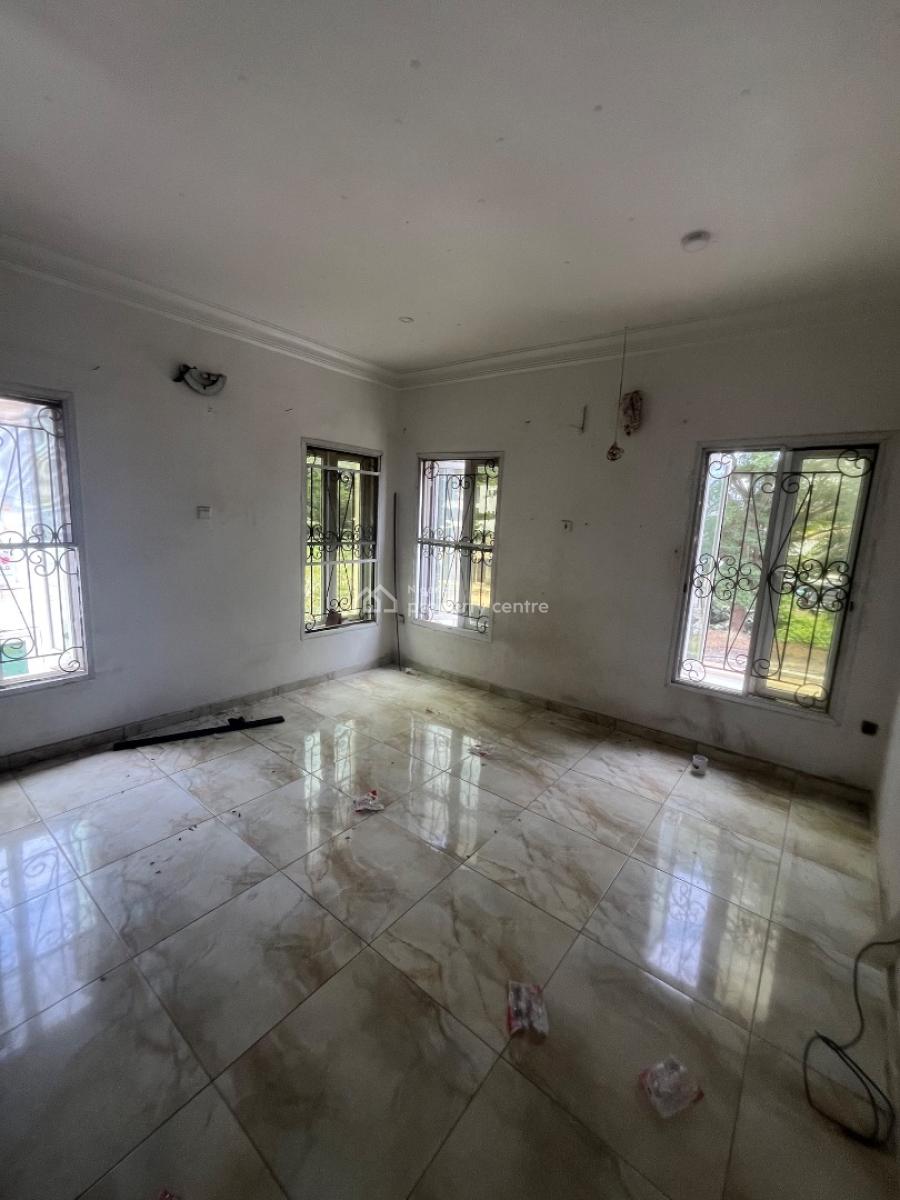 Well Ventilated Spacious Single Room Shared Apartment Kitchen Only to, Lekki Scheme 2 Abraham Adesanya, Ajah, Lagos, Self Contain (single Rooms) for Rent