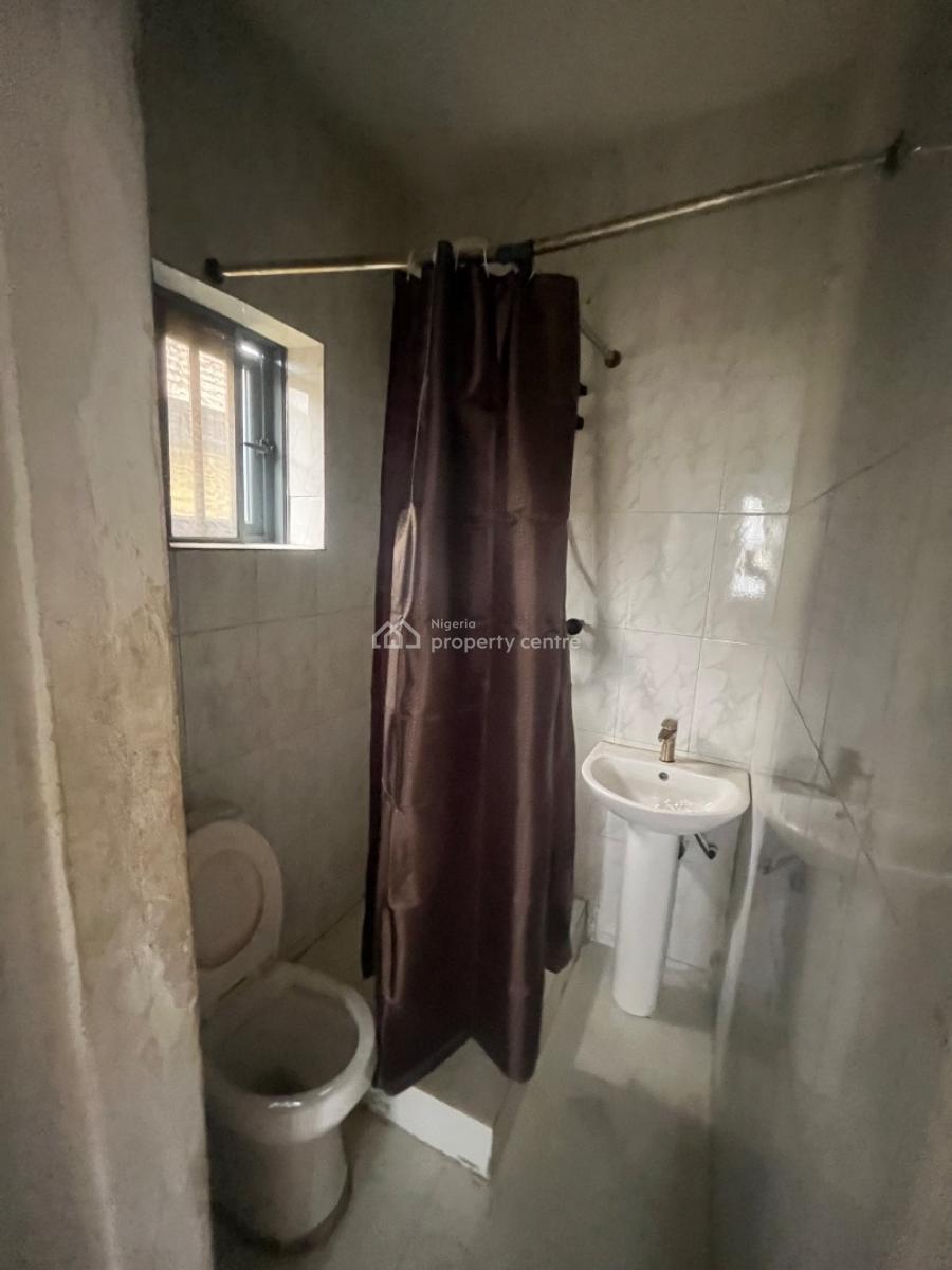 Beautiful Clean and Modern 2bedroom Flats Apartment, Mobil Road Ilaje, Ajah, Lagos, Flat / Apartment for Rent