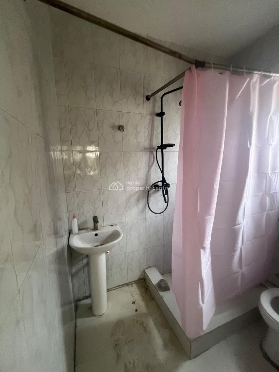 Beautiful Clean and Modern 2bedroom Flats Apartment, Mobil Road Ilaje, Ajah, Lagos, Flat / Apartment for Rent