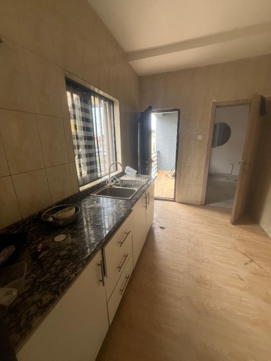 Beautiful Clean and Modern 2bedroom Flats Apartment, Mobil Road Ilaje, Ajah, Lagos, Flat / Apartment for Rent