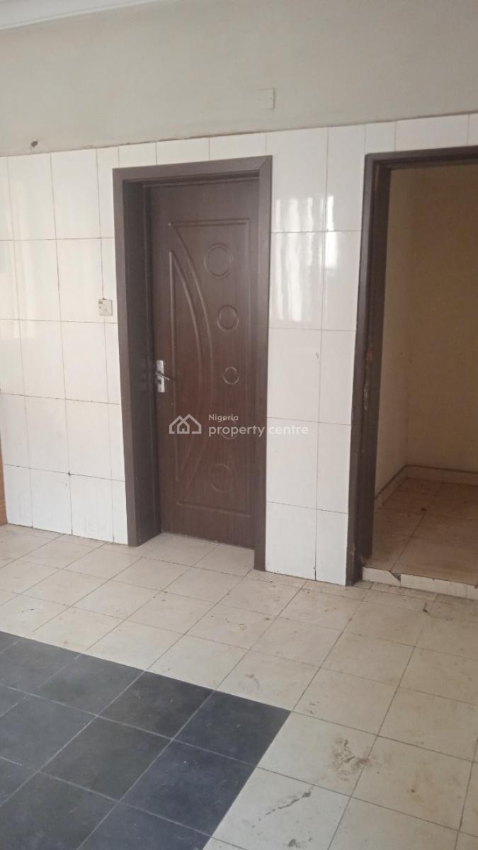 Twin Duplex of 5bedroom Detached Duplex in Need of Renovations, Off Admiralty Way, Lekki Phase 1, Lekki, Lagos, Semi-detached Duplex for Rent