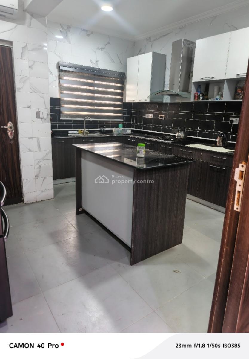 Luxury 3bed Furnished Apartment, Off Amodu Bello Away, Victoria Island (vi), Lagos, Flat / Apartment for Rent