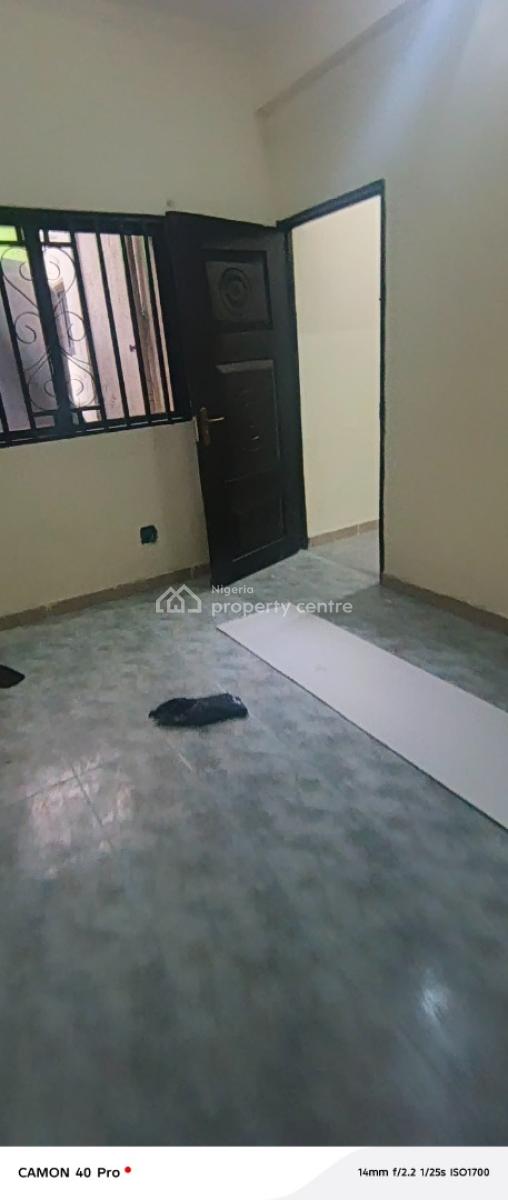 3 Bedroom Flat Ground Floor in New Road Area, Off Alpha Beach Road, New Road Bus Stop, Lekki, Lagos, Flat / Apartment for Rent