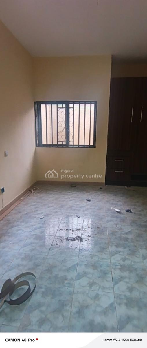 3 Bedroom Flat Ground Floor in New Road Area, Off Alpha Beach Road, New Road Bus Stop, Lekki, Lagos, Flat / Apartment for Rent