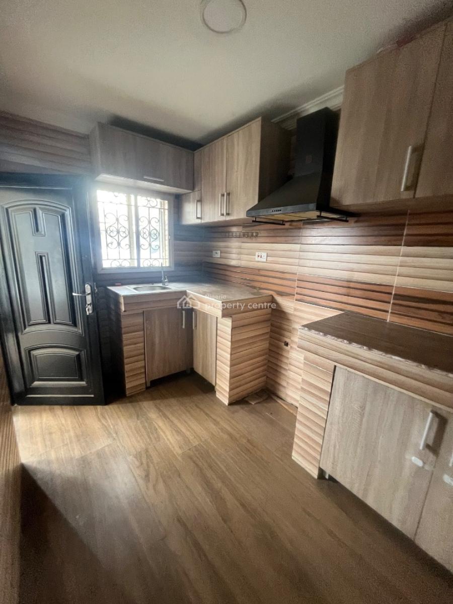 Luxury 2 Bedroom Flat Downstairs, Mobil Road Ilaje, Ajah, Lagos, Flat / Apartment for Rent