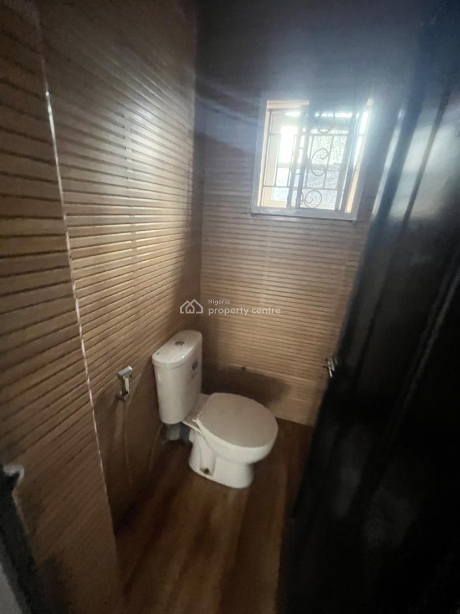 Luxury 2 Bedroom Flat Downstairs, Mobil Road Ilaje, Ajah, Lagos, Flat / Apartment for Rent