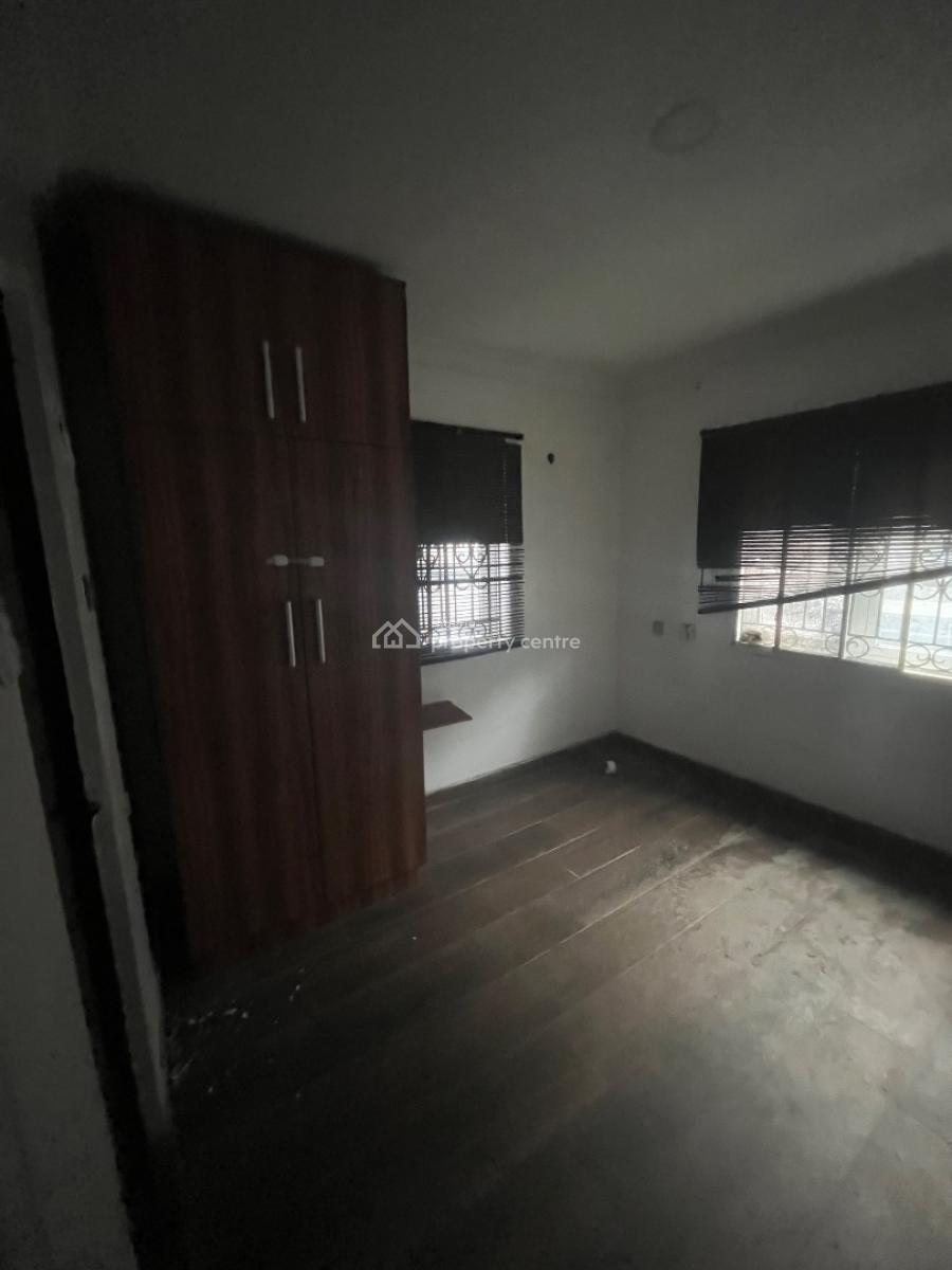 Luxury 2 Bedroom Flat Downstairs, Mobil Road Ilaje, Ajah, Lagos, Flat / Apartment for Rent