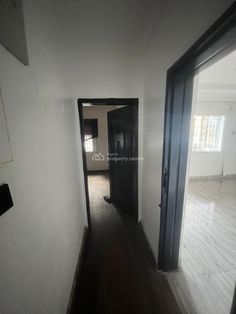 Luxury 2 Bedroom Flat Downstairs, Mobil Road Ilaje, Ajah, Lagos, Flat / Apartment for Rent