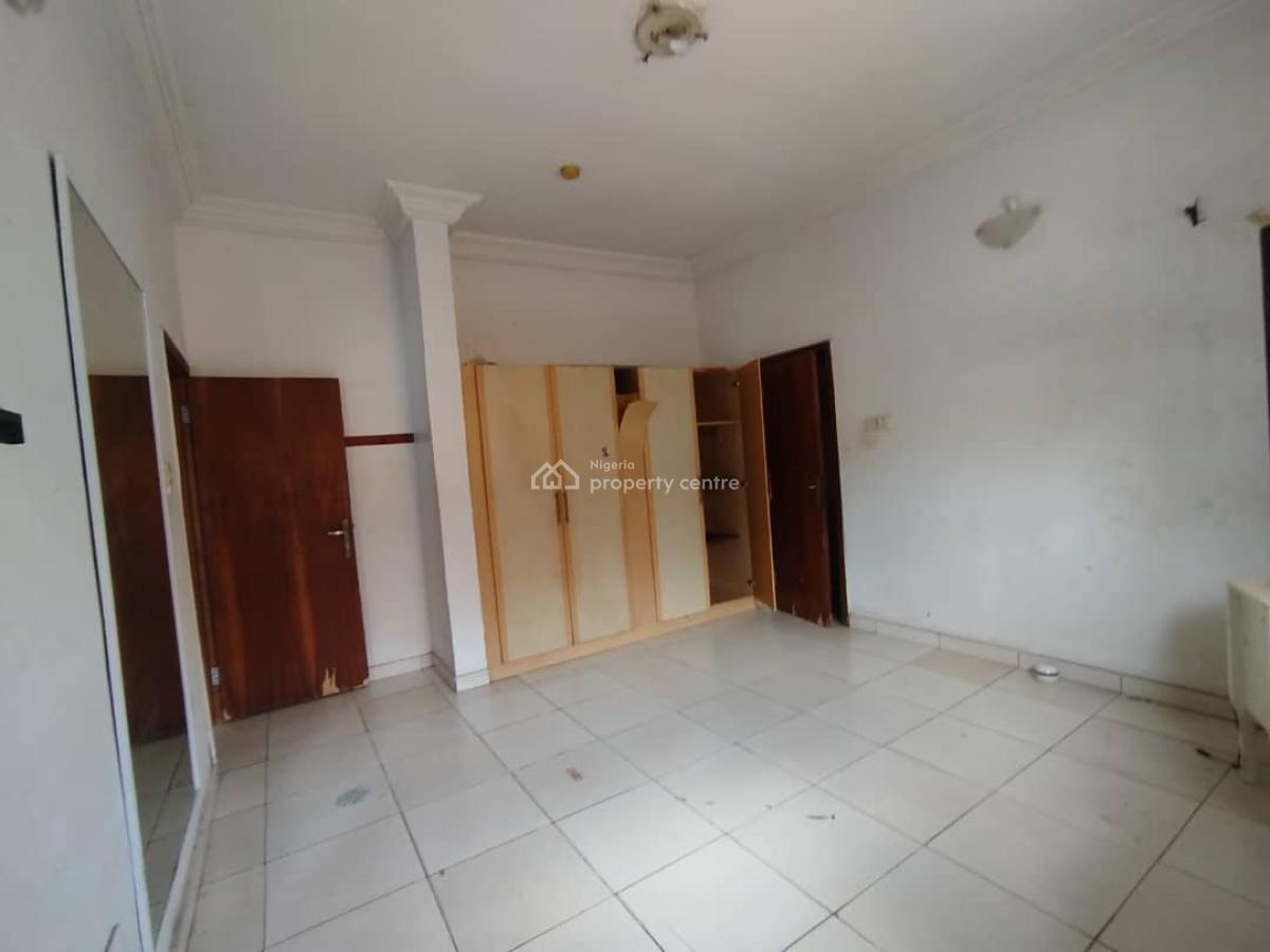Commercial Well Maintained 3 Bedroom Semi Detached with Bq, Lekki Phase 1, Lekki, Lagos, Commercial Property for Rent