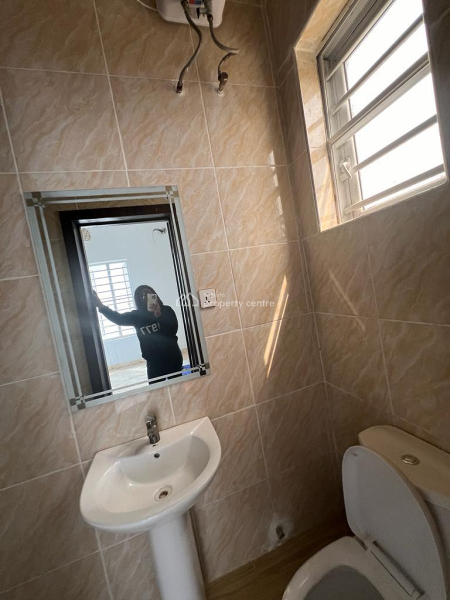 Bq and Guest Room, Lekki Phase 2, Lekki, Lagos, Flat / Apartment for Rent