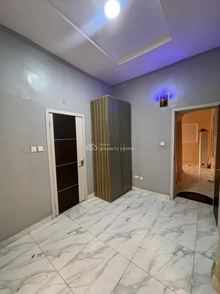 Comfort Living Very Clean Water,private Meter & Prime Location, Chevron, Conservation Road, Lekki, Lagos, Self Contain (single Rooms) for Rent