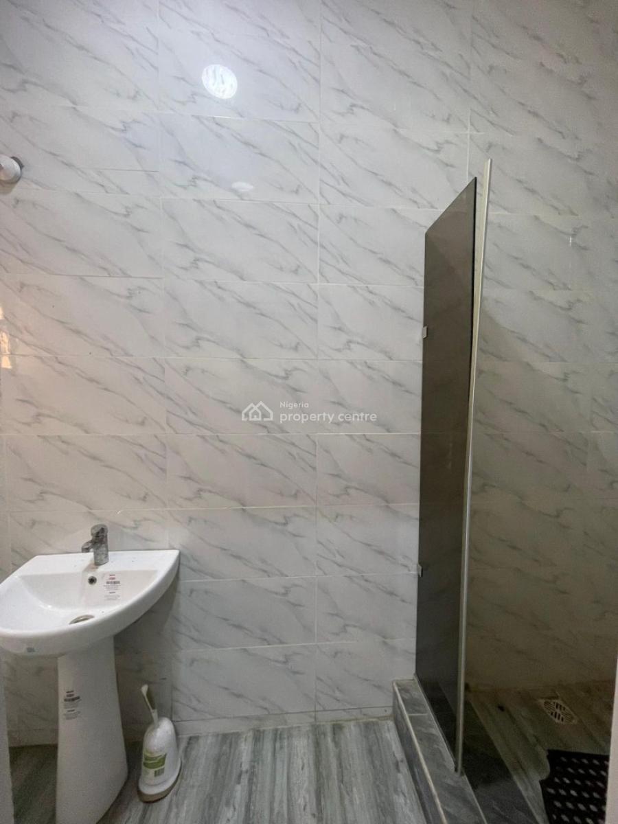 Comfort Living Very Clean Water,private Meter & Prime Location, Chevron, Conservation Road, Lekki, Lagos, Self Contain (single Rooms) for Rent