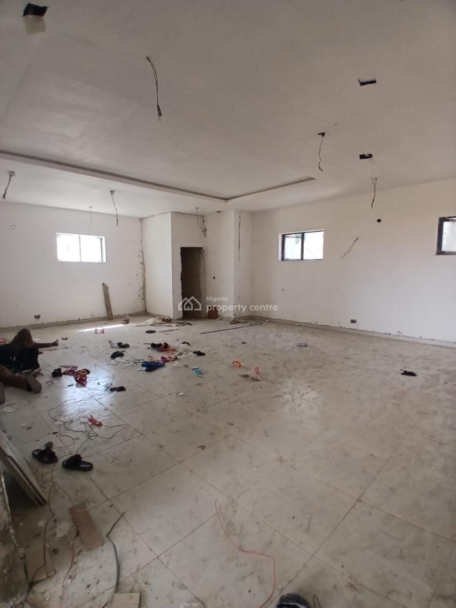 Premium Commercial Spaces Available in a Prime and High-traffic Locati, Commercial Road, Lekki Phase 1, Lekki, Lagos, Plaza / Complex / Mall for Rent