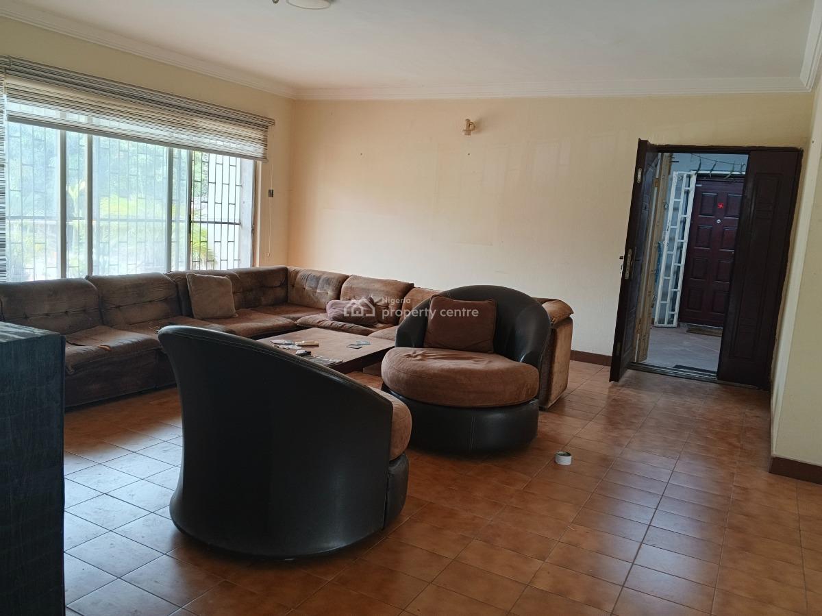 Unfurnished 3 Bedroom Flat Located in a Serene Secured Neighborhood, Ikeja Gra, Ikeja, Lagos, House for Rent
