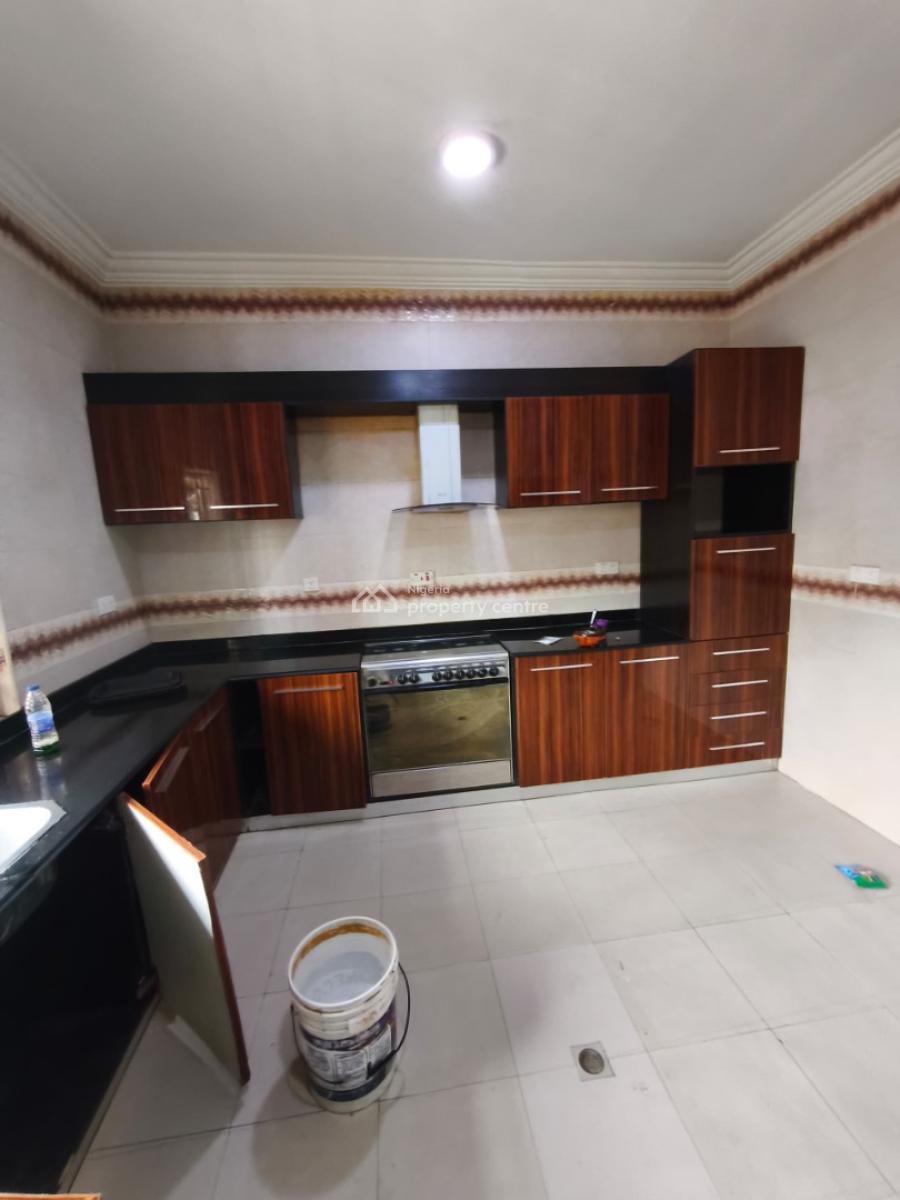 Unfurnished 3 Bedroom Flat Located in a Serene Secured Neighborhood, Ikeja Gra, Ikeja, Lagos, House for Rent