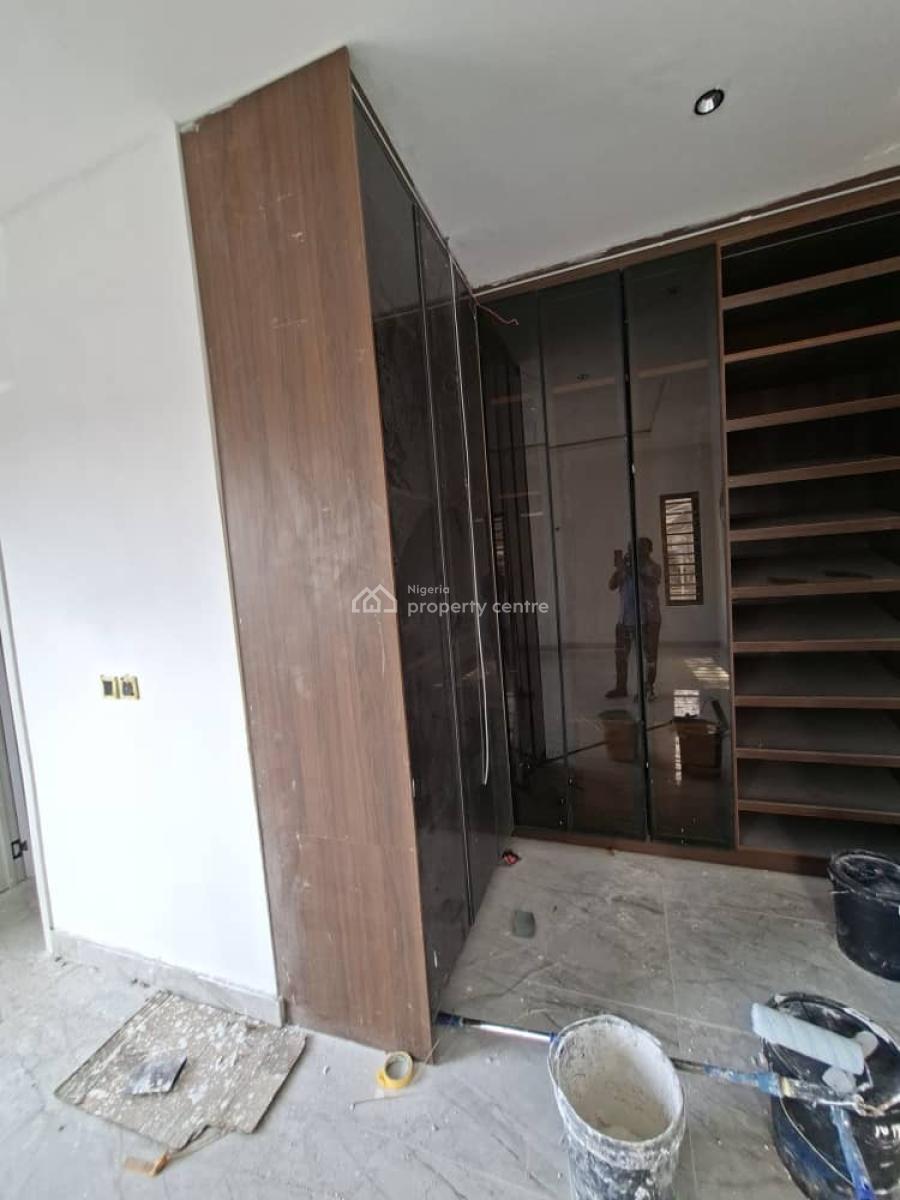 Newly Built 3bedroom Maisonnet Apartment with Bq Fitted Kitchen, Balconies, Swimming Pool, Gym, 24hrs of Electricity and Security, Lekki Phase 1, Lekki, Lagos, House for Sale