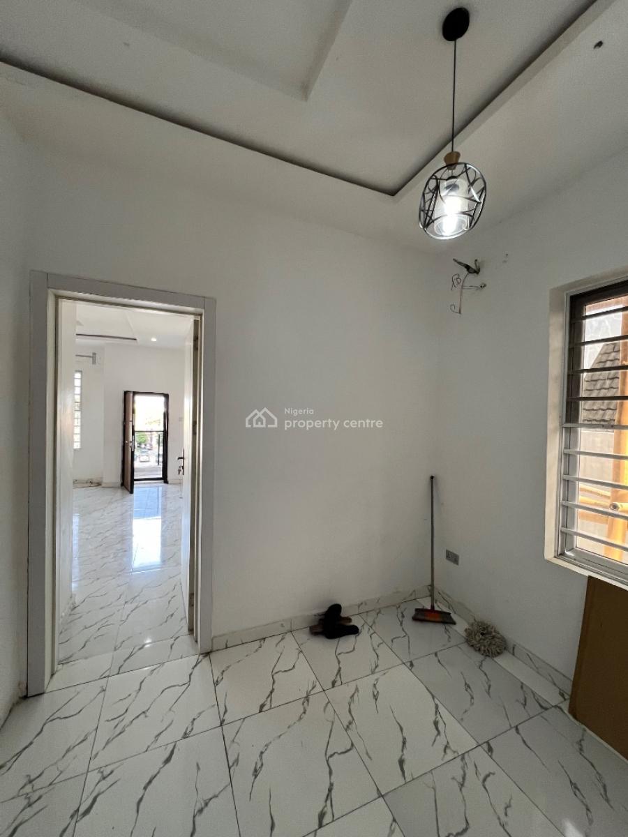 Clean Room & Parlour Just Out in Osapa London Estate., Osapa, Lekki, Lagos, Mini Flat (room and Parlour) for Rent