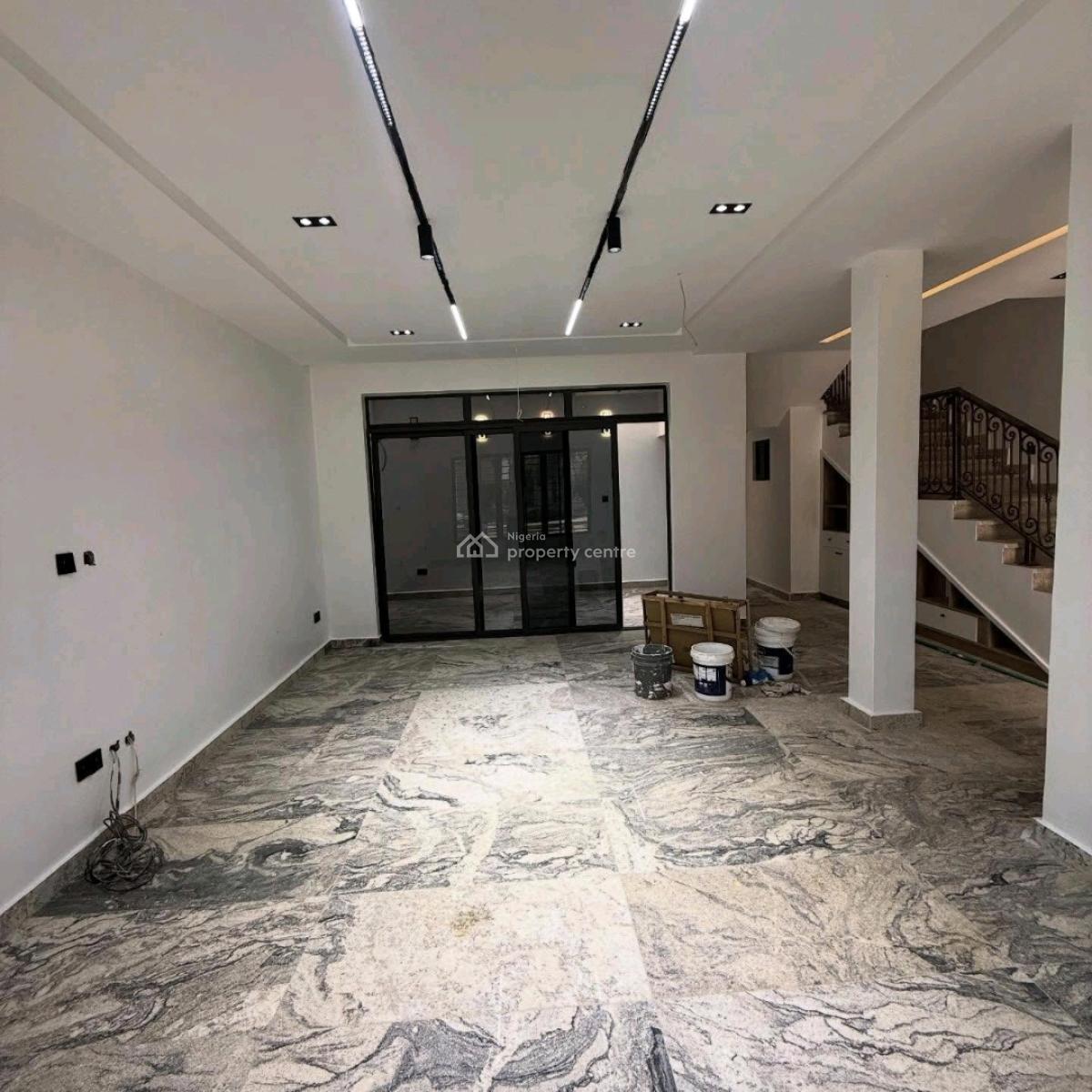 Spacious 4 Bedroom Terrace Duplex with 1 Room Bq  Features 2 Living Ro, Jahi, Abuja, House for Sale