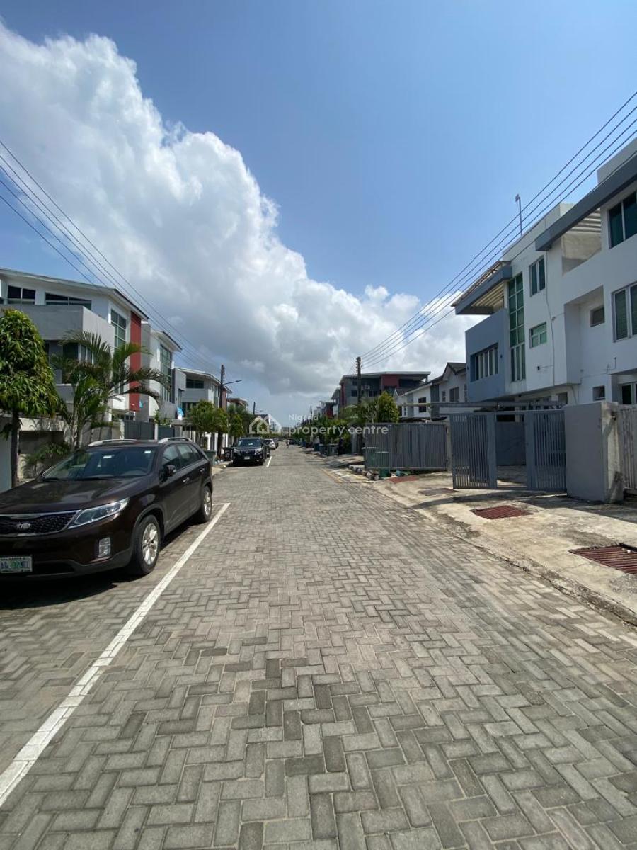 3 Bedroom Paint House with 2 Parlor and a Rooftop Party Space and Each, Ikate, Lekki, Lagos, Flat / Apartment for Rent