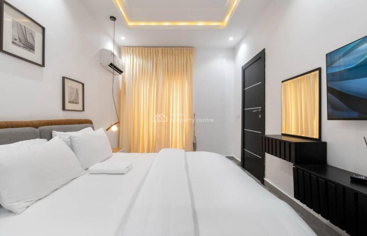 Fully Furnished & Serviced Luxury 3bedrooms Upstairs with Bq & Pool, Banana Island Road, Ikoyi, Lagos, Flat / Apartment for Rent