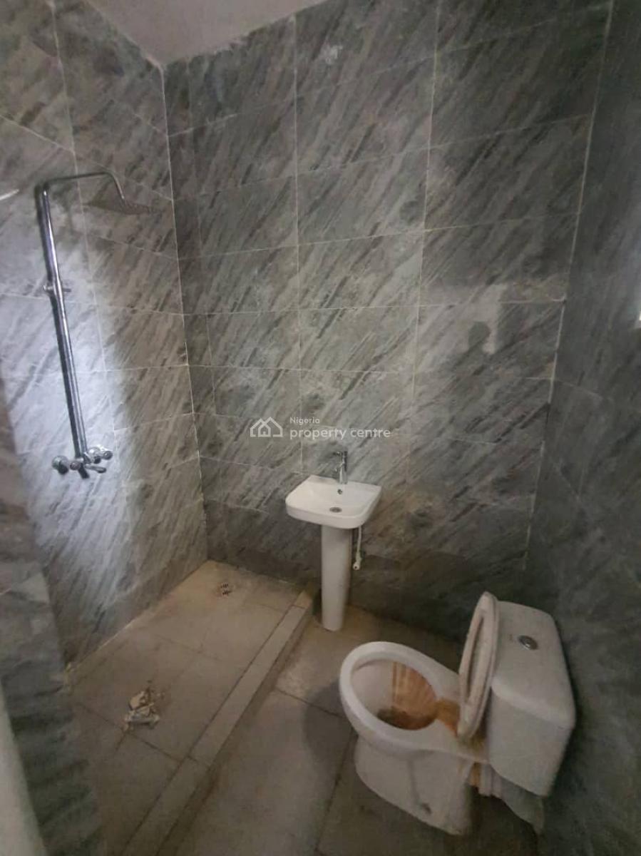 Luxury 2 Bedroom Apartment with Pool, Gym & Inverter, Ologolo, Lekki, Lagos, Flat / Apartment for Rent