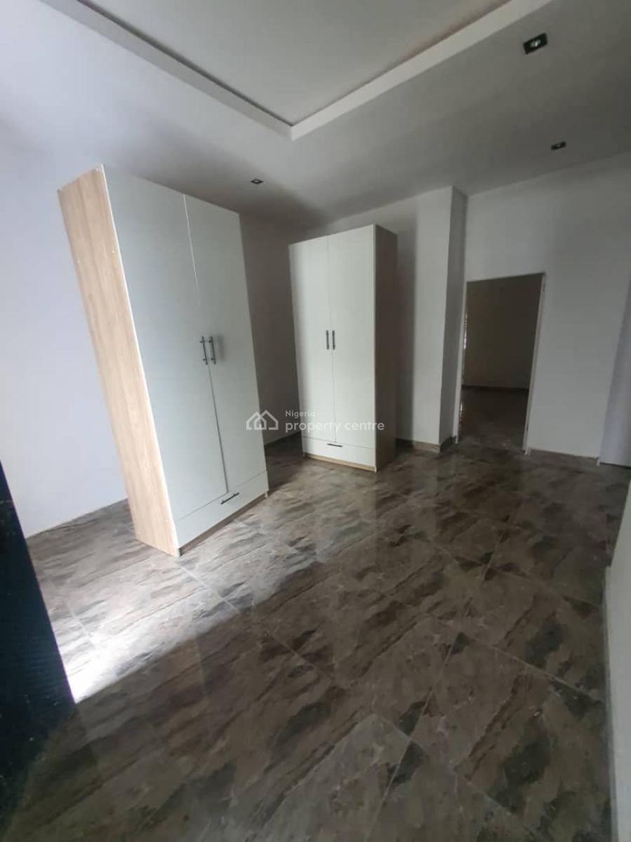 Luxury 2 Bedroom Apartment with Pool, Gym & Inverter, Ologolo, Lekki, Lagos, Flat / Apartment for Rent